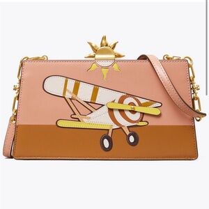PLANE APPLIQUE FRAME MINI CROSSBODY
Tory Burch